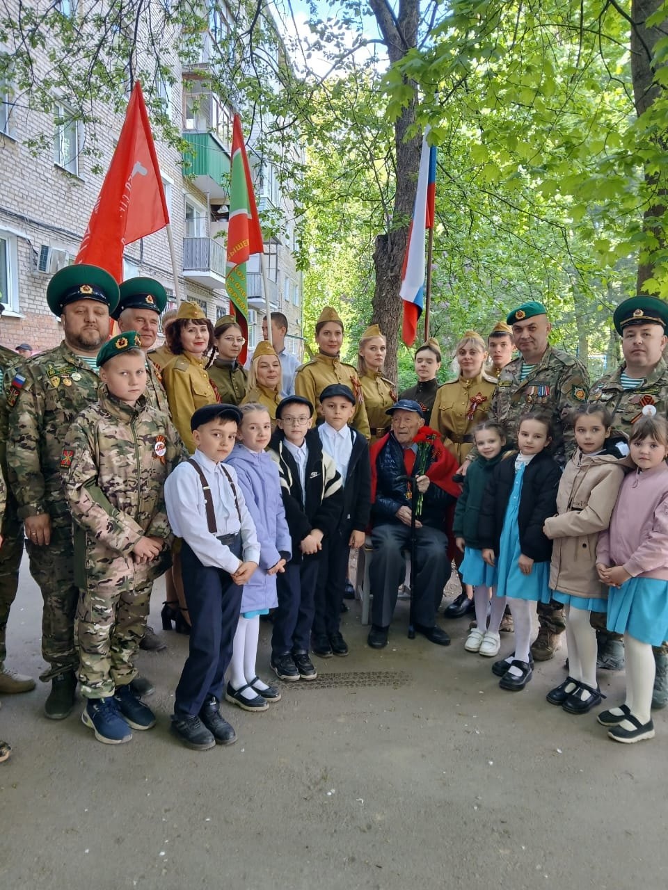 &amp;quot;Парад у дома Ветерана&amp;quot;.